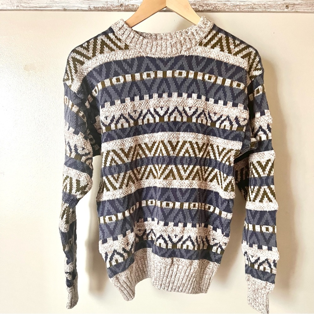 Vintage knitted sweater M